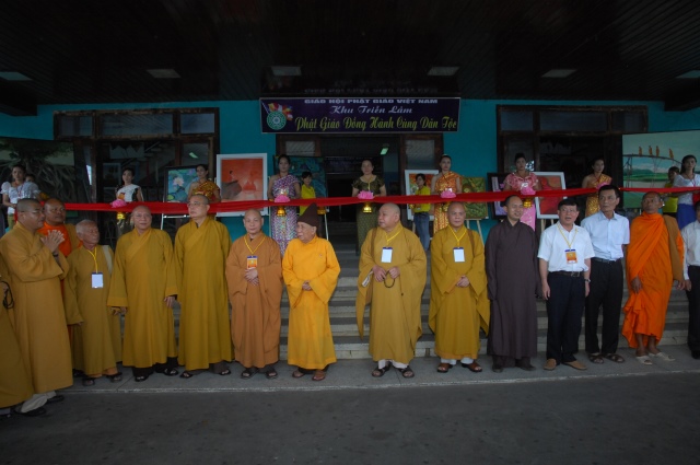 Kiên  Giang: Tưng bừng  triển lãm mỹ thuật Phật giáo đồng hành cùng dân tộc