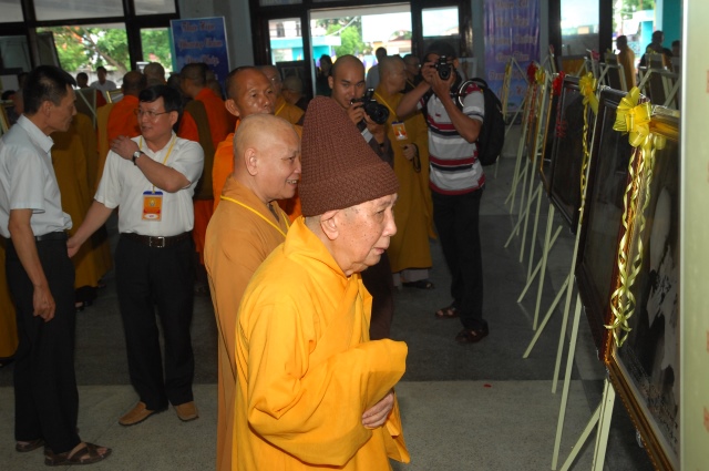 Kiên  Giang: Tưng bừng  triển lãm mỹ thuật Phật giáo đồng hành cùng dân tộc