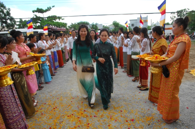 Kiên  Giang: Tưng bừng  triển lãm mỹ thuật Phật giáo đồng hành cùng dân tộc