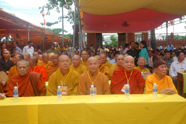 Kiên  Giang: Tưng bừng  triển lãm mỹ thuật Phật giáo đồng hành cùng dân tộc