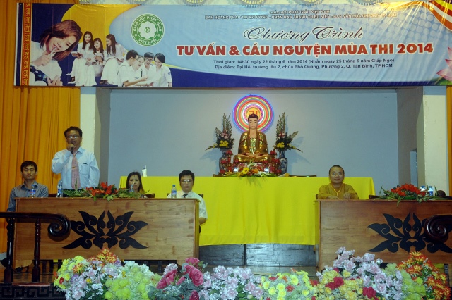 TP. HCM: lễ cầu nguyện và tư vấn mùa thi năm 2014