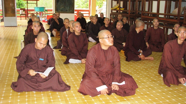 Khánh Hòa: 43 Ni sinh lớp sử Phật giáo Trường TCPH đi thực tế tìm hiểu lịch sử