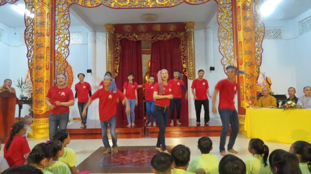 Đồng Tháp: Chùm ảnh sôi động đêm lửa trại &amp; chương trình “Đi tìm tài năng trẻ”