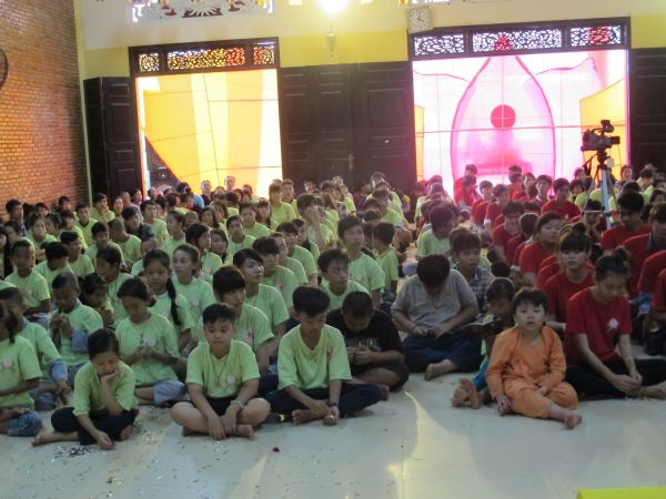 Đồng Tháp: Đong đầy cảm xúc lễ bế mạc khóa tu Tuổi trẻ &amp; Cuộc sống lần VII