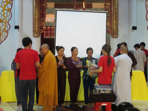 Đồng Tháp: Đong đầy cảm xúc lễ bế mạc khóa tu Tuổi trẻ &amp; Cuộc sống lần VII