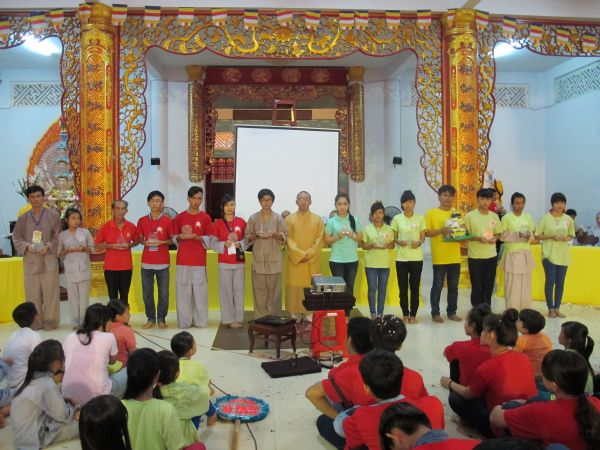 Đồng Tháp: Đong đầy cảm xúc lễ bế mạc khóa tu Tuổi trẻ &amp; Cuộc sống lần VII