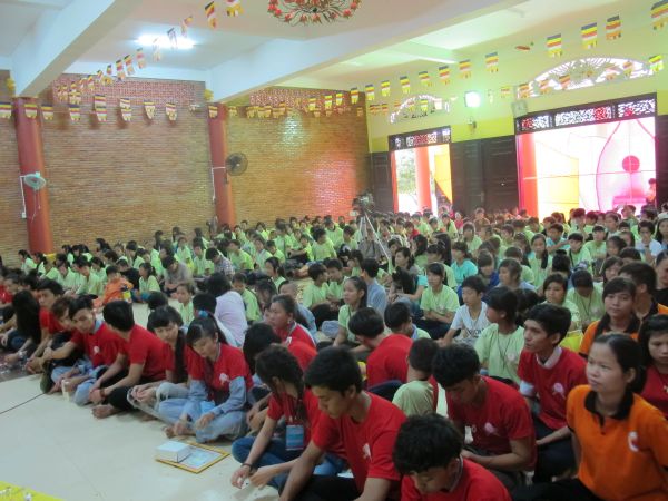 Đồng Tháp: Đong đầy cảm xúc lễ bế mạc khóa tu Tuổi trẻ &amp; Cuộc sống lần VII