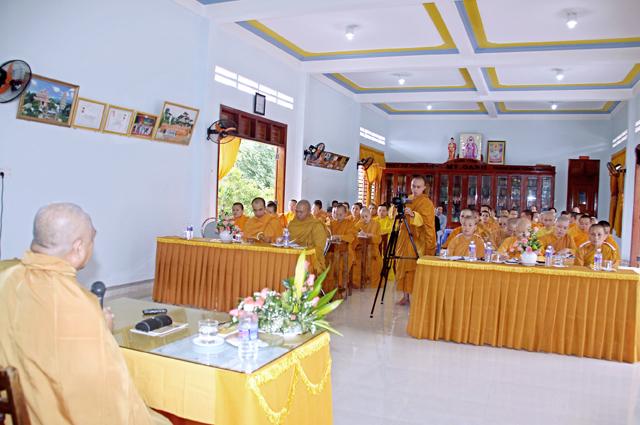 Gia Lai: HT Giác Toàn thăm và Sách Tấn Các Trường Hạ