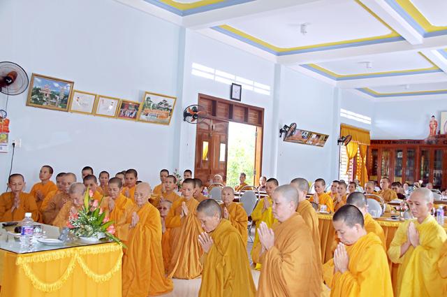 Gia Lai: HT Giác Toàn thăm và Sách Tấn Các Trường Hạ