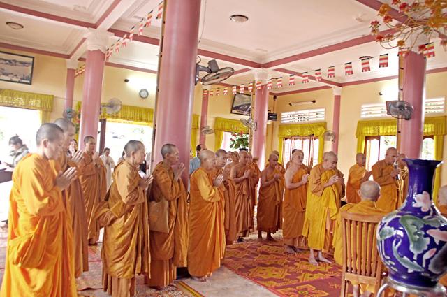 Gia Lai: HT Giác Toàn thăm và Sách Tấn Các Trường Hạ