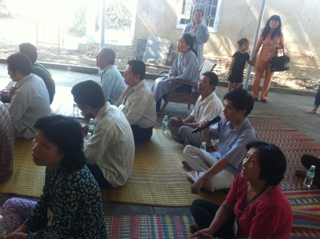 Nha Trang: Khóa tu Một Ngày An Lạc cho người Khiếm Thị tại Chùa Kim Quang