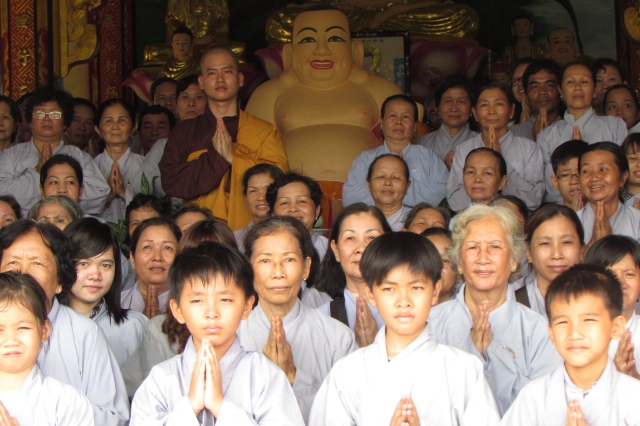 Đồng Tháp: Chùa Hoa Lâm cúng dường trường hạ