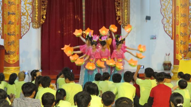Đồng Tháp: Chùm ảnh sôi động đêm lửa trại &amp; chương trình “Đi tìm tài năng trẻ”
