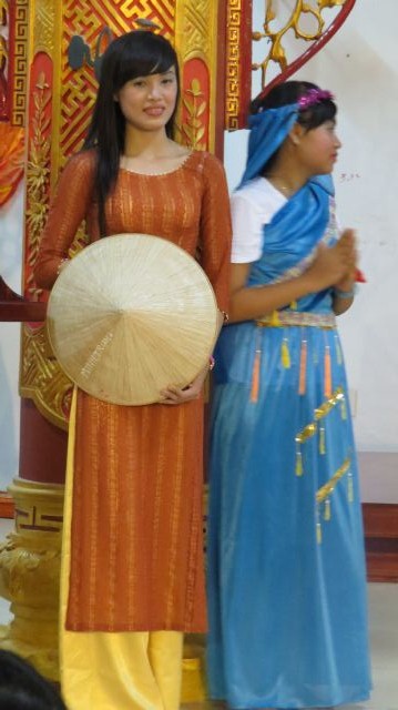 Đồng Tháp: Chùm ảnh sôi động đêm lửa trại &amp; chương trình “Đi tìm tài năng trẻ”