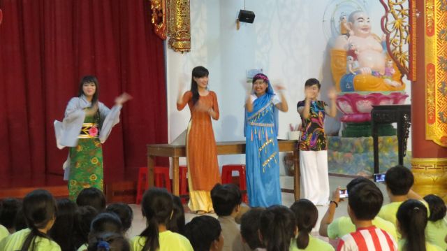 Đồng Tháp: Chùm ảnh sôi động đêm lửa trại &amp; chương trình “Đi tìm tài năng trẻ”