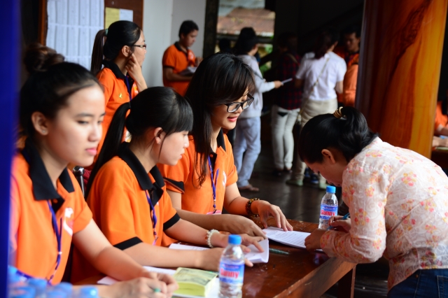 TP. HCM: lễ cầu nguyện và tư vấn mùa thi năm 2014