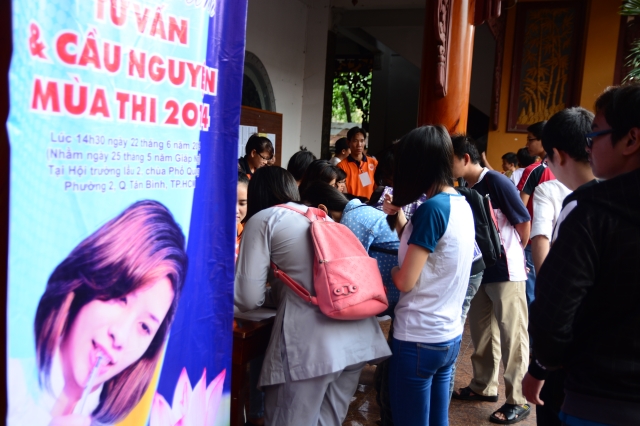 TP. HCM: lễ cầu nguyện và tư vấn mùa thi năm 2014