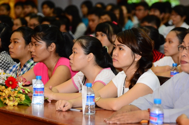 TP. HCM: lễ cầu nguyện và tư vấn mùa thi năm 2014