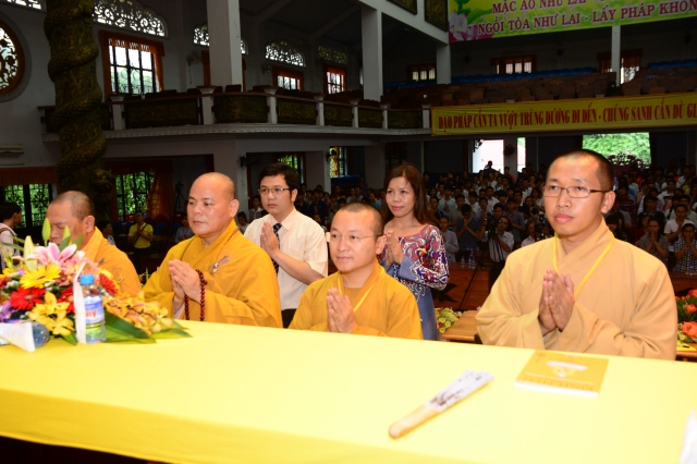 TP. HCM: lễ cầu nguyện và tư vấn mùa thi năm 2014