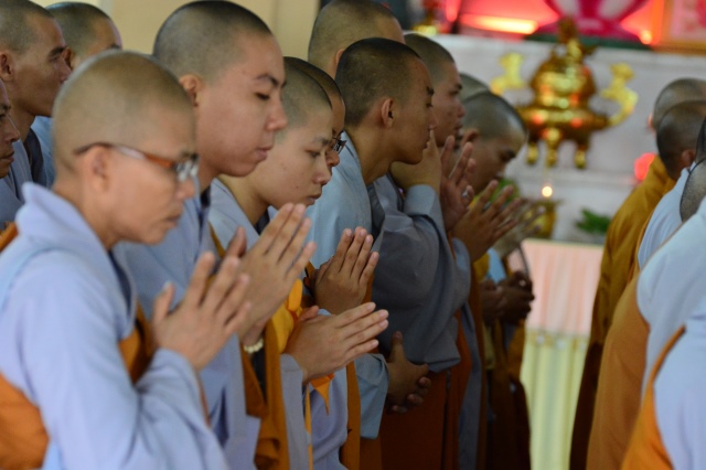 Quỹ Từ thiện Đạo Phật Ngày Nay: Cúng dường trường Hạ các tỉnh Miền Tây
