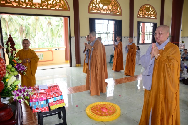 Quỹ Từ thiện Đạo Phật Ngày Nay: Cúng dường trường Hạ các tỉnh Miền Tây