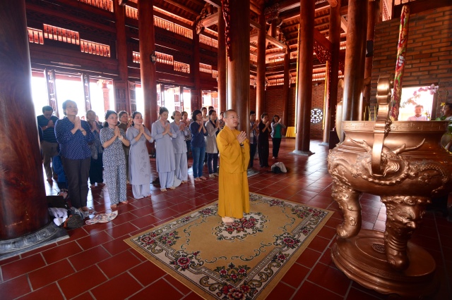 Quỹ Từ thiện Đạo Phật Ngày Nay: Cúng dường trường Hạ các tỉnh Miền Tây