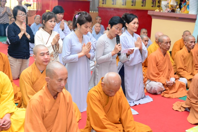 Quỹ Từ thiện Đạo Phật Ngày Nay: Cúng dường trường Hạ các tỉnh Miền Tây