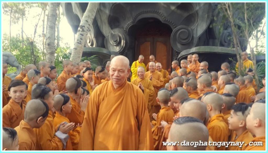 Đồng Nai: Ban Hoằng Pháp Trung Ương    thăm trường hạ Trúc Lâm Trí Đức