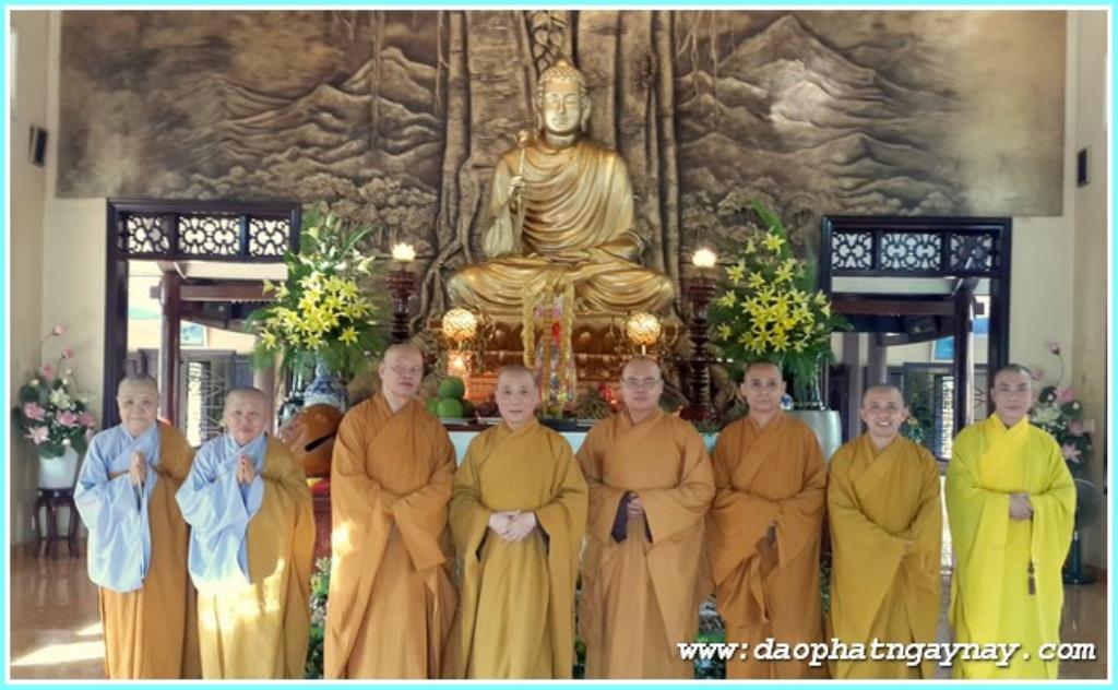 Đồng Nai: Ban Hoằng Pháp Trung Ương    thăm trường hạ Trúc Lâm Trí Đức