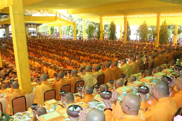 Huế: Đại lễ Vu lan thắng hội và Pháp hội cúng dường trai Tăng năm Giáp Ngọ - PL.2558