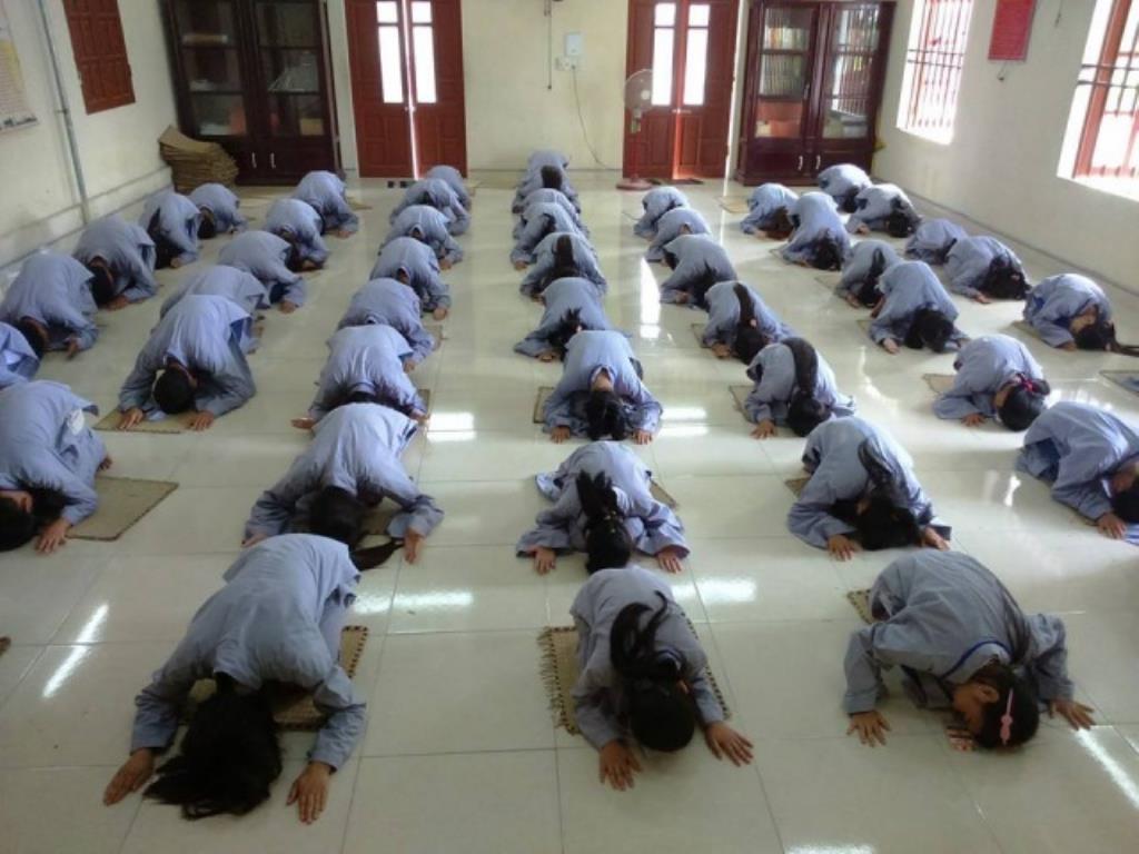 Thái Bình: Gần 100 bạn trẻ về chùa Ứng Linh dự tu một ngày