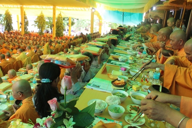 Huế: Đại lễ Vu lan thắng hội và Pháp hội cúng dường trai Tăng năm Giáp Ngọ - PL.2558