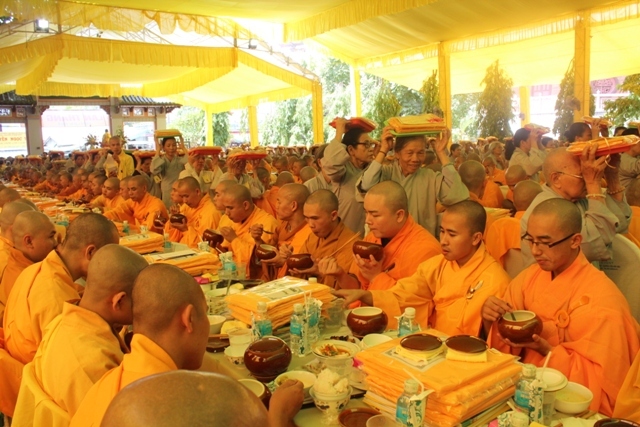 Huế: Đại lễ Vu lan thắng hội và Pháp hội cúng dường trai Tăng năm Giáp Ngọ - PL.2558