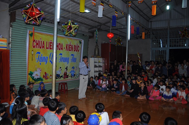 Chùa Liên Hoa - Kiến Đức - Đăk Nông Tổ Chức Trung Thu cho Các Em Thiếu Nhi