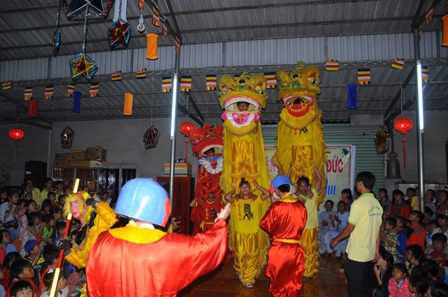 Chùa Liên Hoa - Kiến Đức - Đăk Nông Tổ Chức Trung Thu cho Các Em Thiếu Nhi