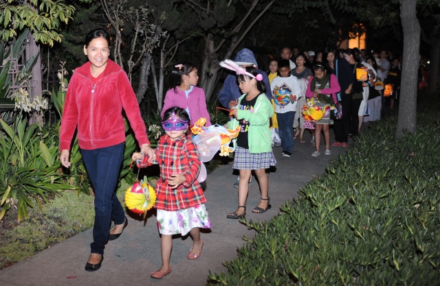 Hoa Kỳ: Vui tết Trung Thu 2014 tại chùa Đức Viên - San Jose