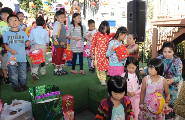 Hoa Kỳ: Vui tết Trung Thu 2014 tại chùa An Tường - Oakland