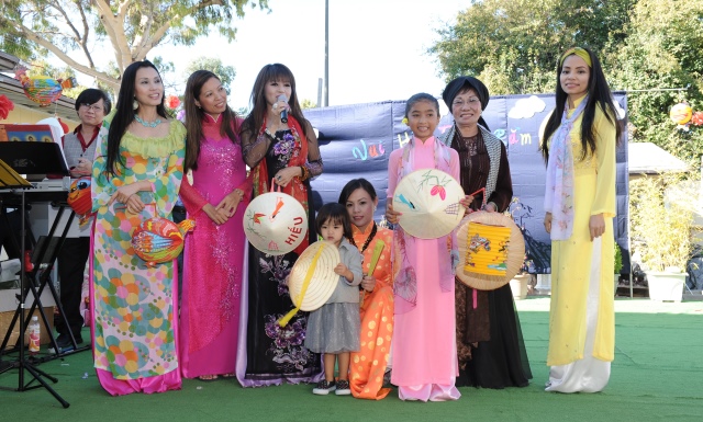 Hoa Kỳ: Vui tết Trung Thu 2014 tại chùa An Tường - Oakland