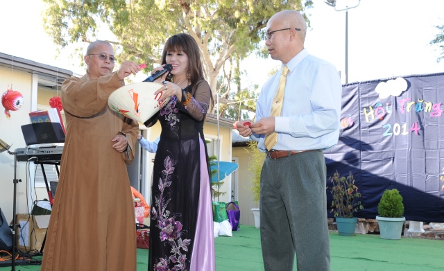 Hoa Kỳ: Vui tết Trung Thu 2014 tại chùa An Tường - Oakland