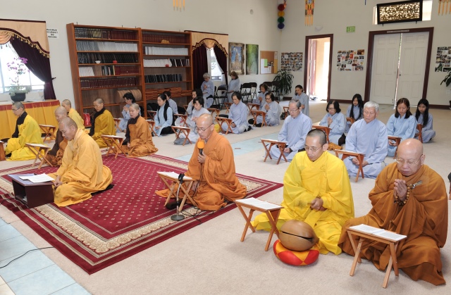 Chùa Phổ Từ, Hoa Kỳ,  hơn 20 năm mở khóa tu học mùa hè cho Tăng, Ni và Phật tử