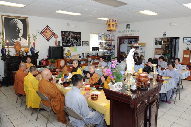 Chùa Phổ Từ, Hoa Kỳ,  hơn 20 năm mở khóa tu học mùa hè cho Tăng, Ni và Phật tử