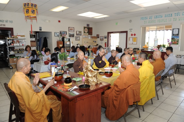 Chùa Phổ Từ, Hoa Kỳ,  hơn 20 năm mở khóa tu học mùa hè cho Tăng, Ni và Phật tử