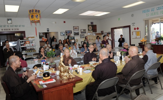 Chùa Phổ Từ, Hoa Kỳ,  hơn 20 năm mở khóa tu học mùa hè cho Tăng, Ni và Phật tử