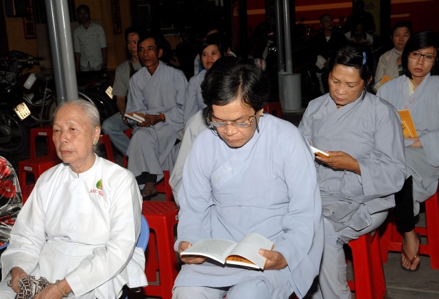 Quỹ từ thiện Đạo Phật Ngày Nay: Giảng pháp và tặng quà cho làng người mù, người tàn tật tại Sóc Trăng, Bạc Liêu