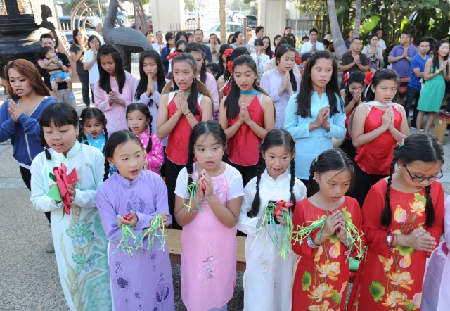 Hoa Kỳ: Vui tết Trung Thu 2014 tại chùa Đức Viên - San Jose