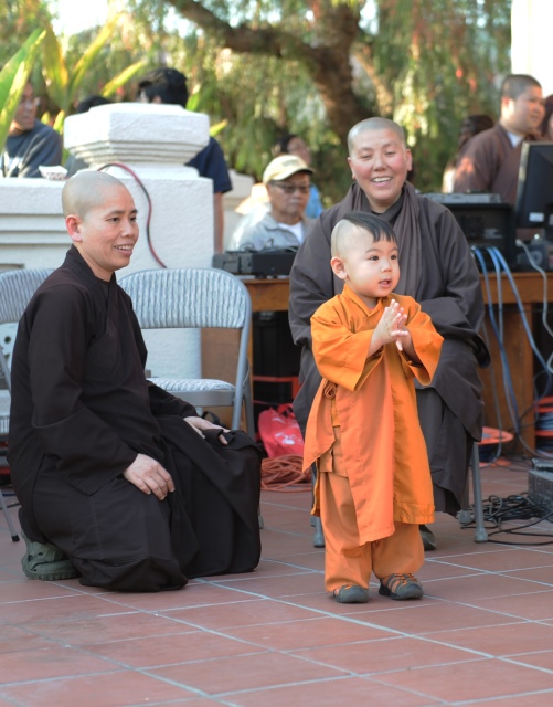 Hoa Kỳ: Vui tết Trung Thu 2014 tại chùa Đức Viên - San Jose