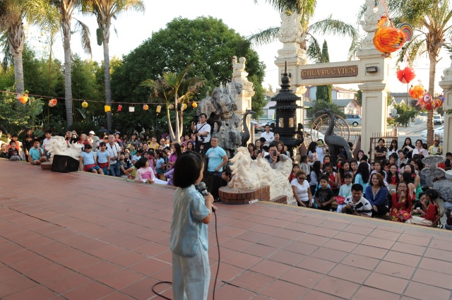 Hoa Kỳ: Vui tết Trung Thu 2014 tại chùa Đức Viên - San Jose