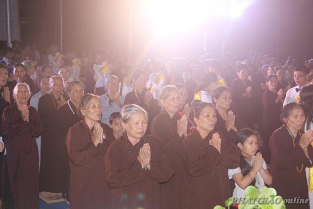 Thái Nguyên: Đêm Hội Vu Lan Chùa Thịnh Đán