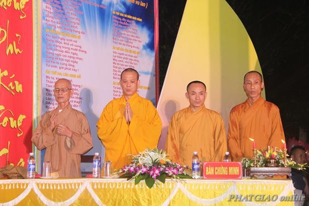 Thái Nguyên: Đêm Hội Vu Lan Chùa Thịnh Đán