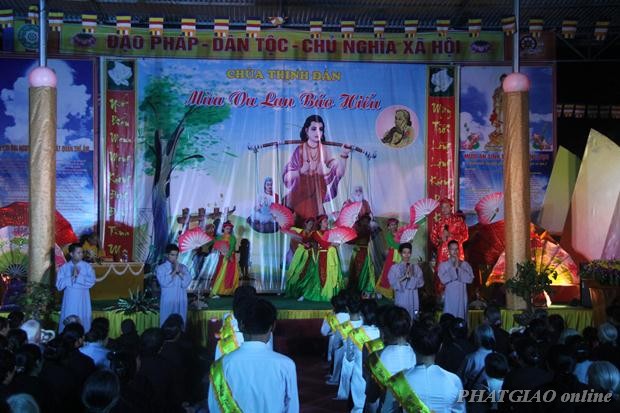 Thái Nguyên: Đêm Hội Vu Lan Chùa Thịnh Đán